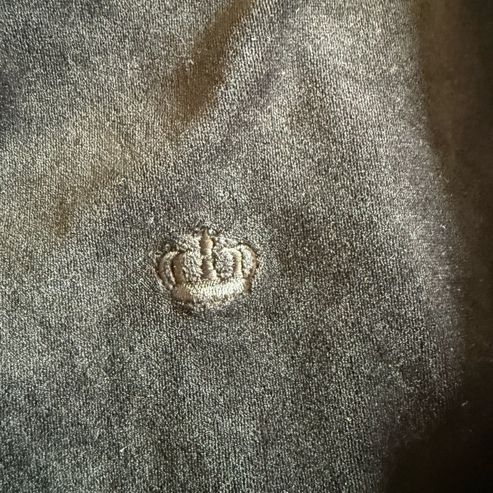 Juicy by Juicy Couture black Velour jacket zip up with Crown Embroidery 2x